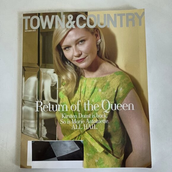 Town and Country magazine September 2025 featuring Kirsten Dunst - Picture 1 of 1